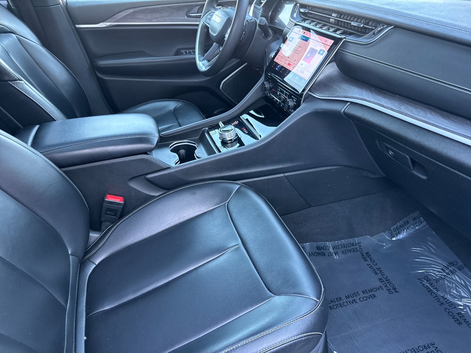 Used 2024 White Jeep 4xe image 15
