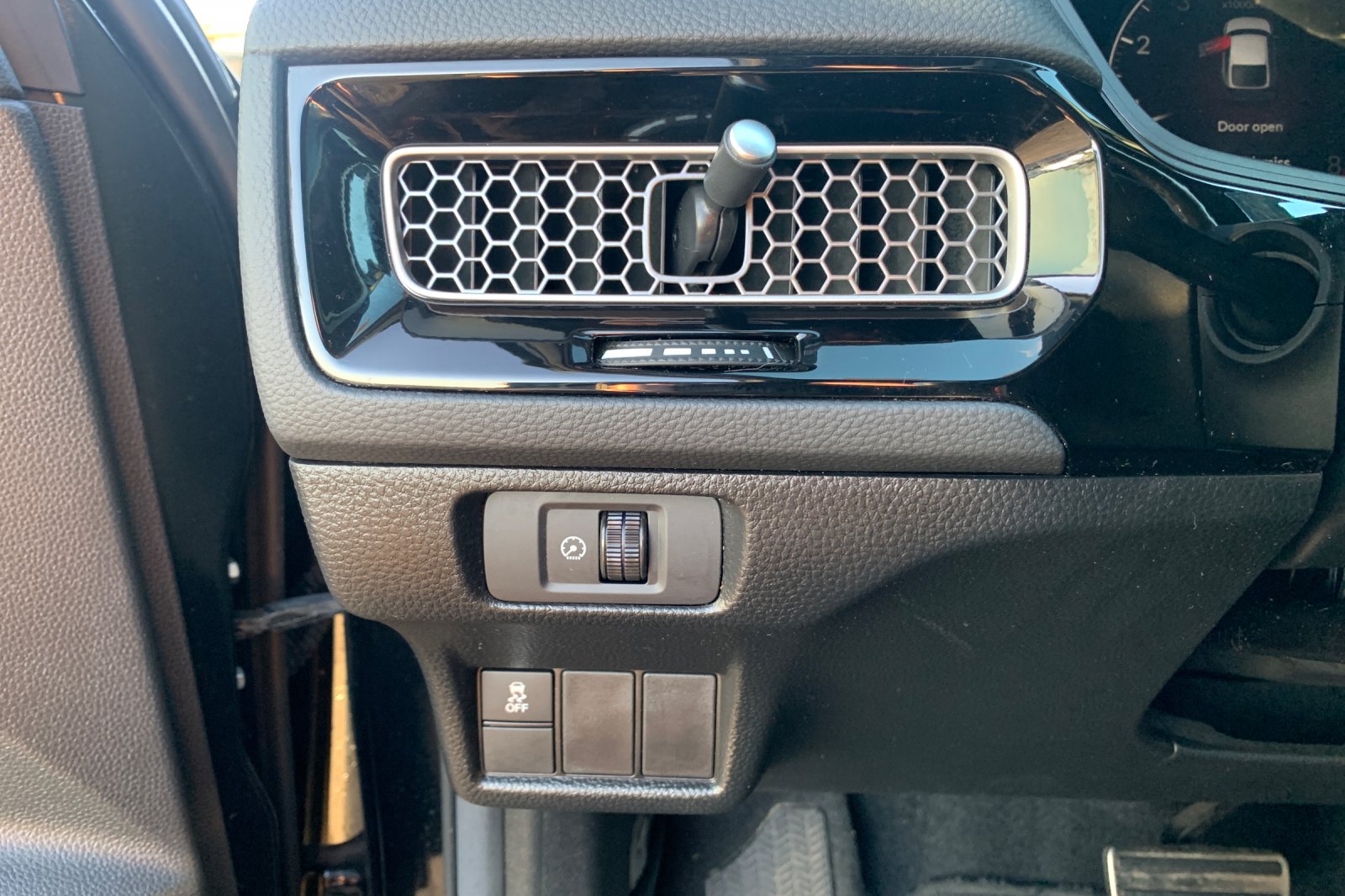 Certified Used 2025 Crystal Black Pearl Honda Sport image 32