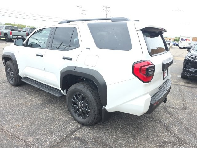 New 2026 Ice Cap Toyota SR5 image 5