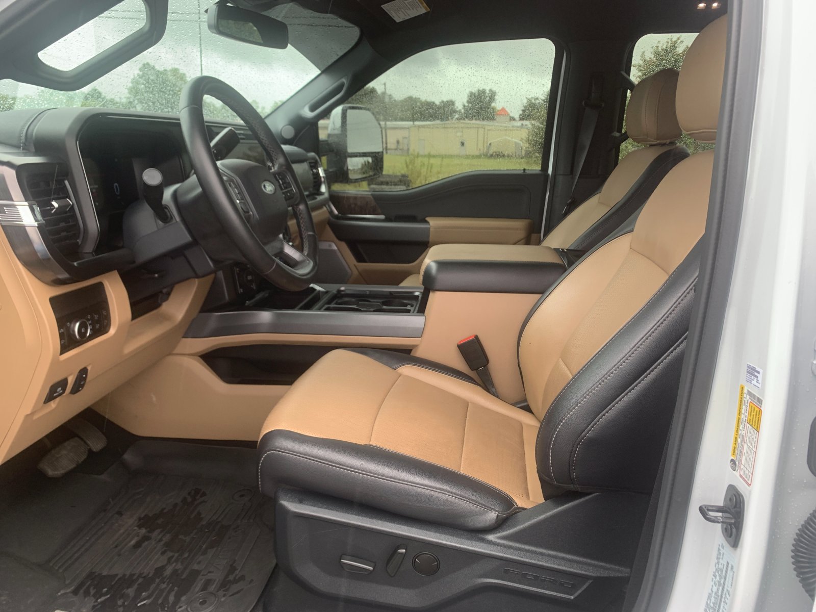 Used 2026 White Ford Lariat image 12