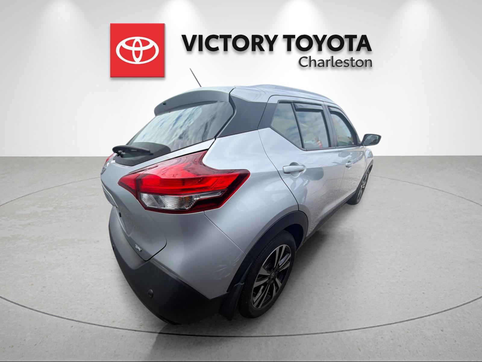 Used 2020 Silver Nissan SV image 7