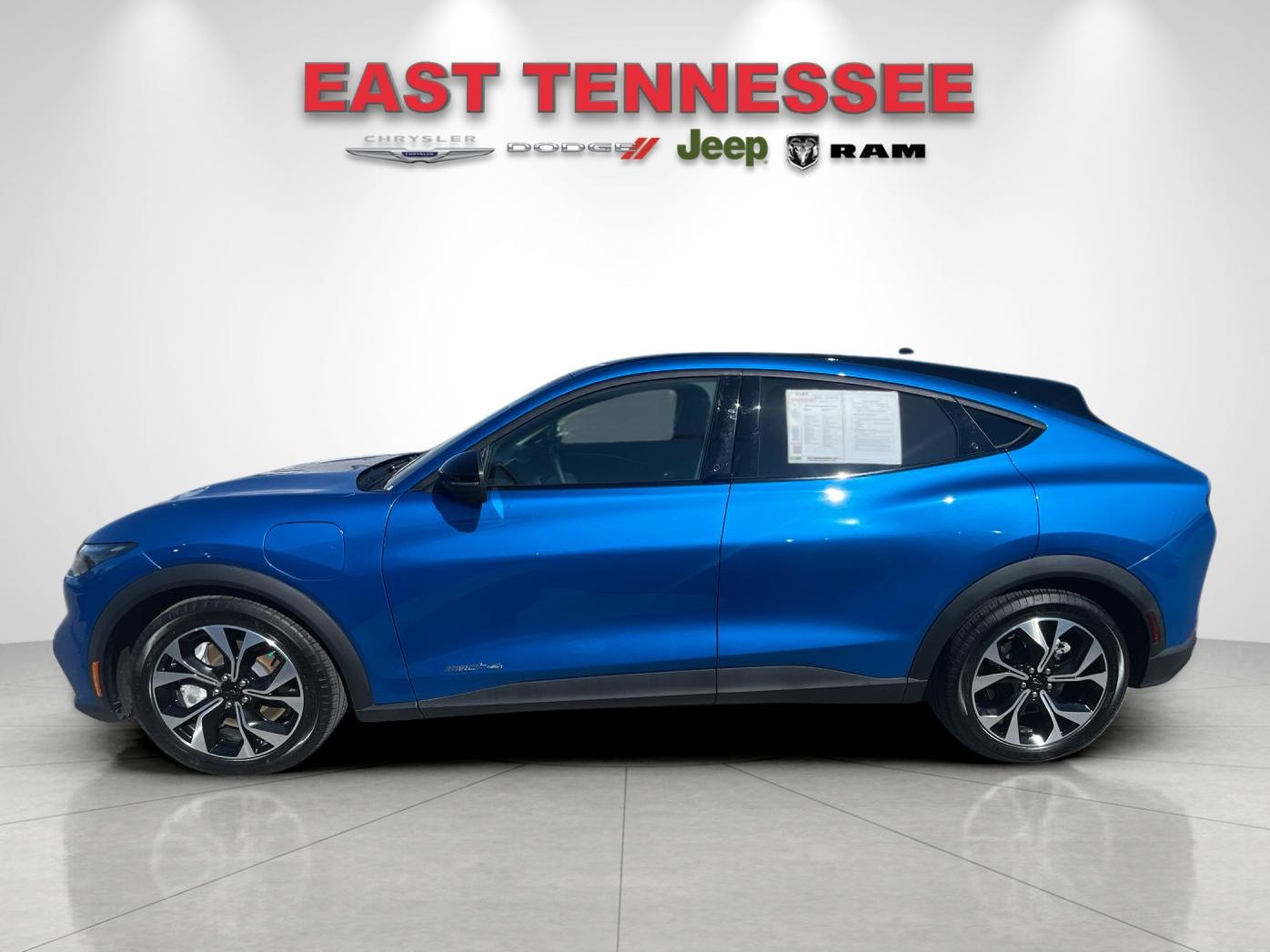 Used 2025 Blue Ford Select image 6