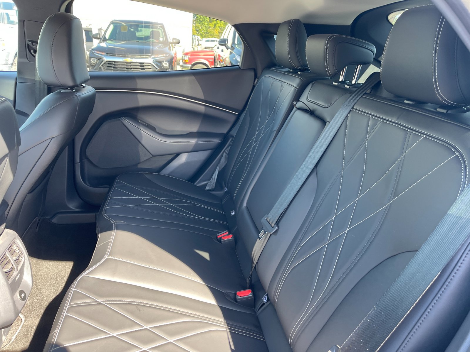 Used 2025 Blue Ford Select image 14