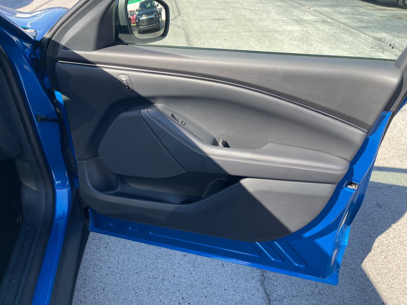 Used 2025 Blue Ford Select image 21
