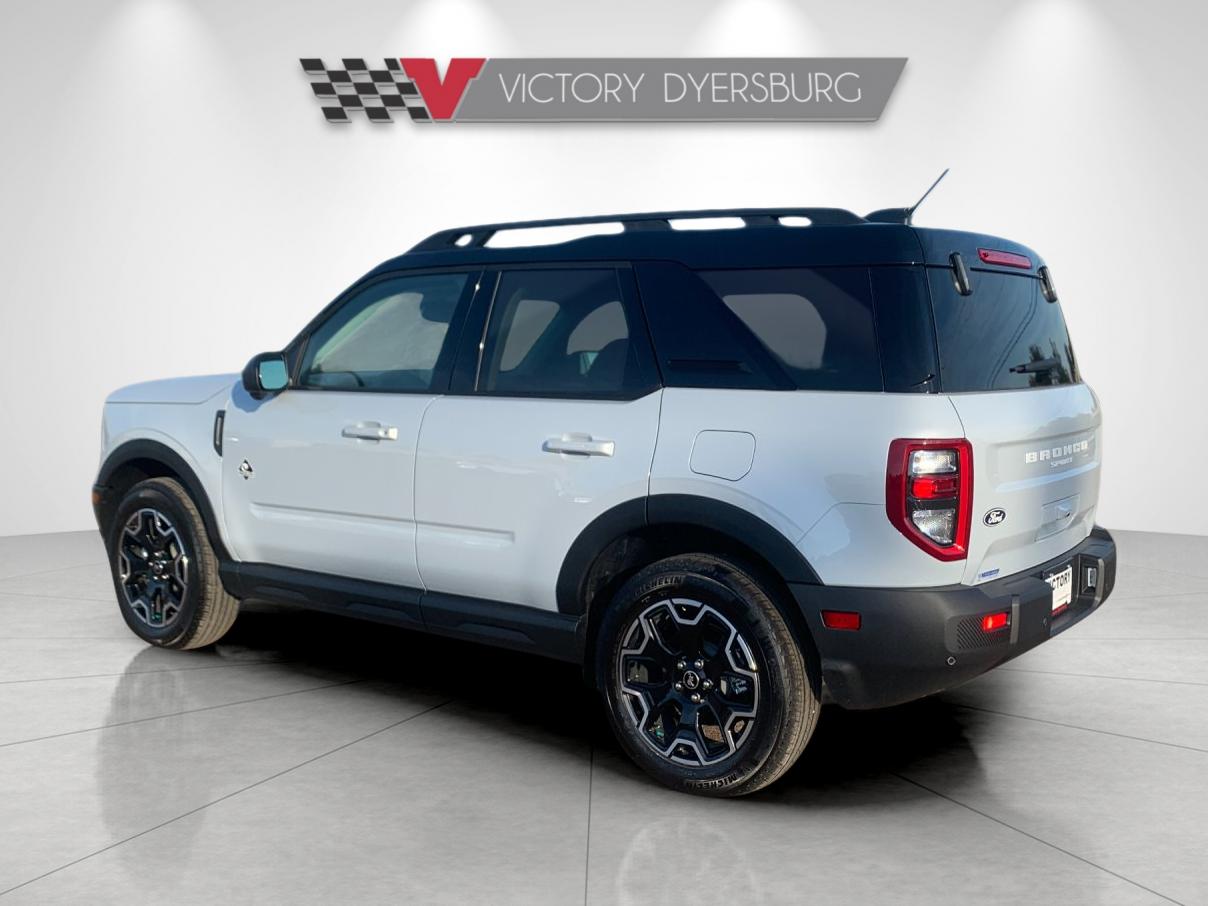 New 2026 White Ford Outer Banks image 6