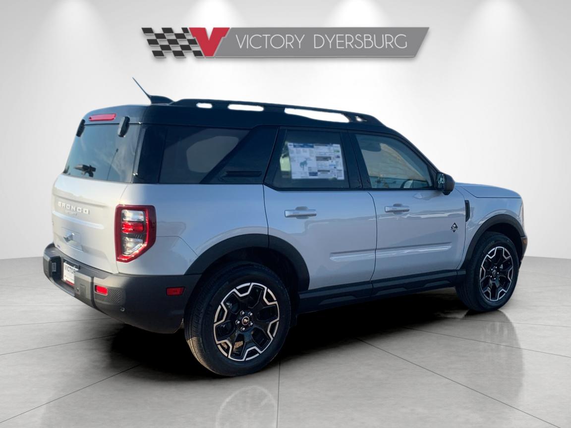 New 2026 White Ford Outer Banks image 4