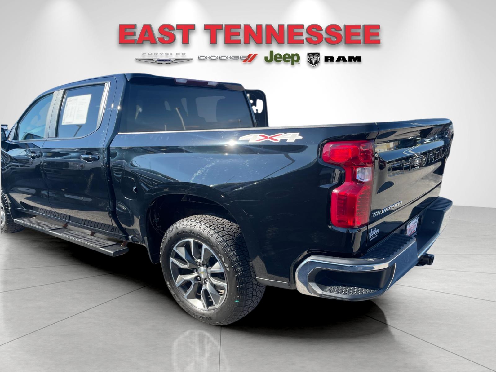 Used 2023 Black Chevrolet LT image 5
