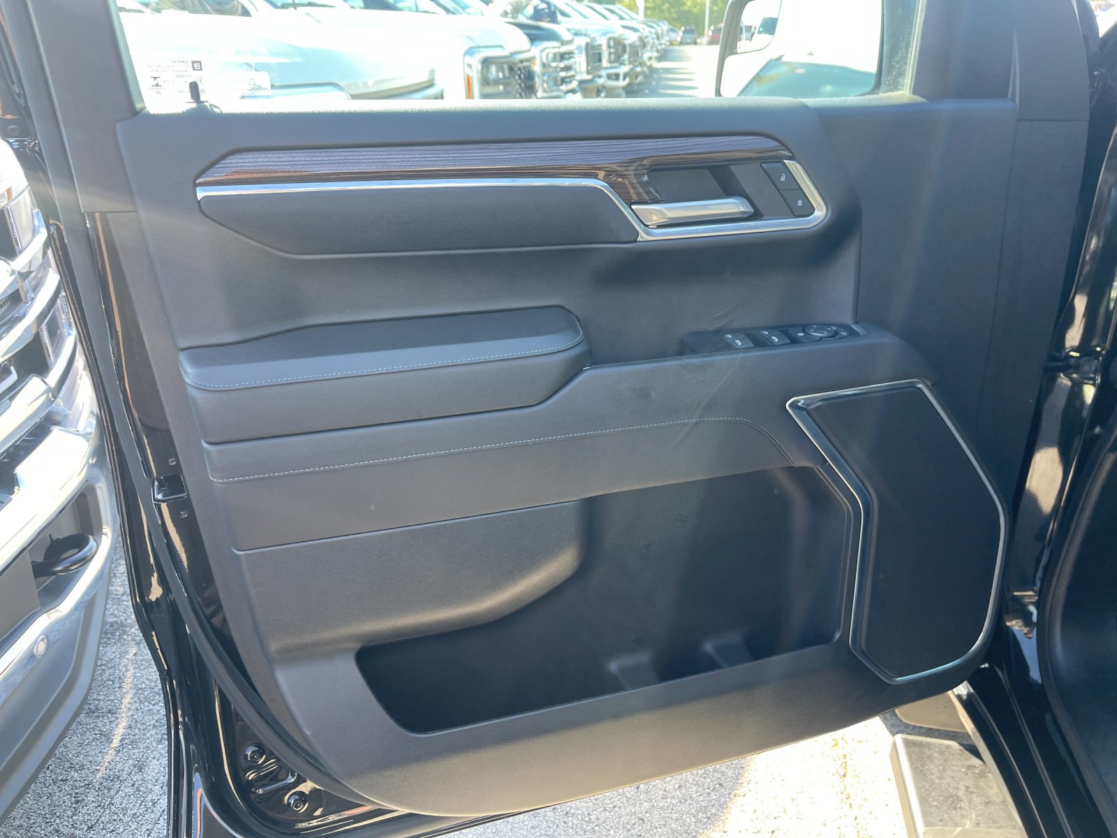 Used 2023 Black Chevrolet LT image 12