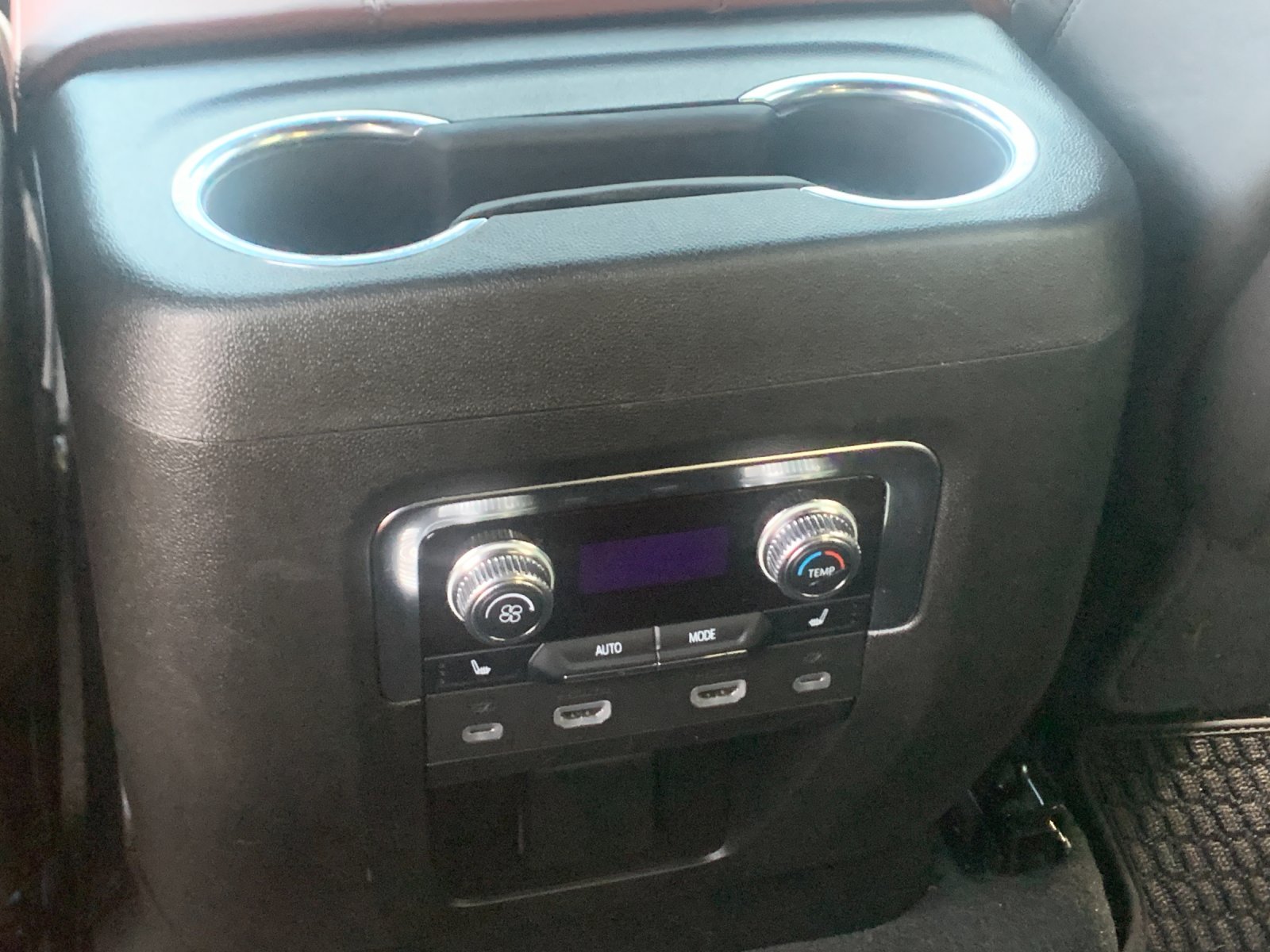 Used 2024 White GMC Denali Ultimate image 16