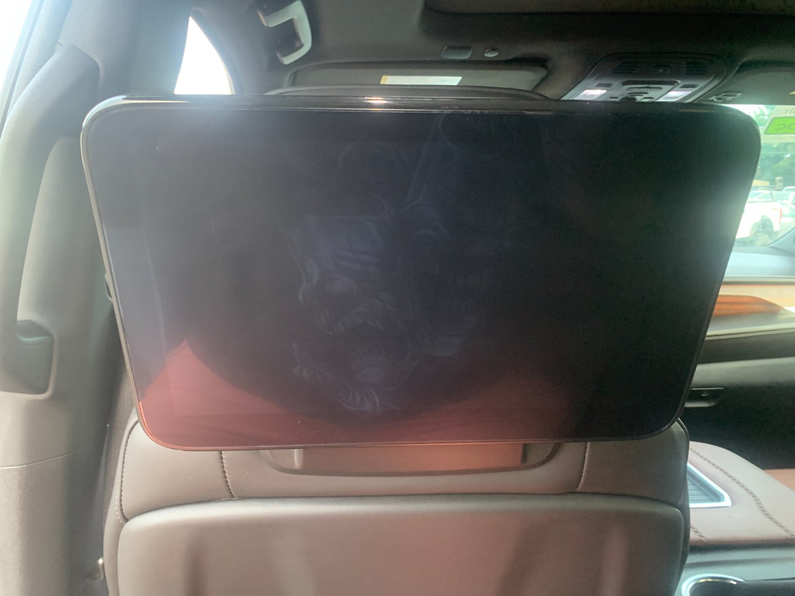 Used 2024 White GMC Denali Ultimate image 19