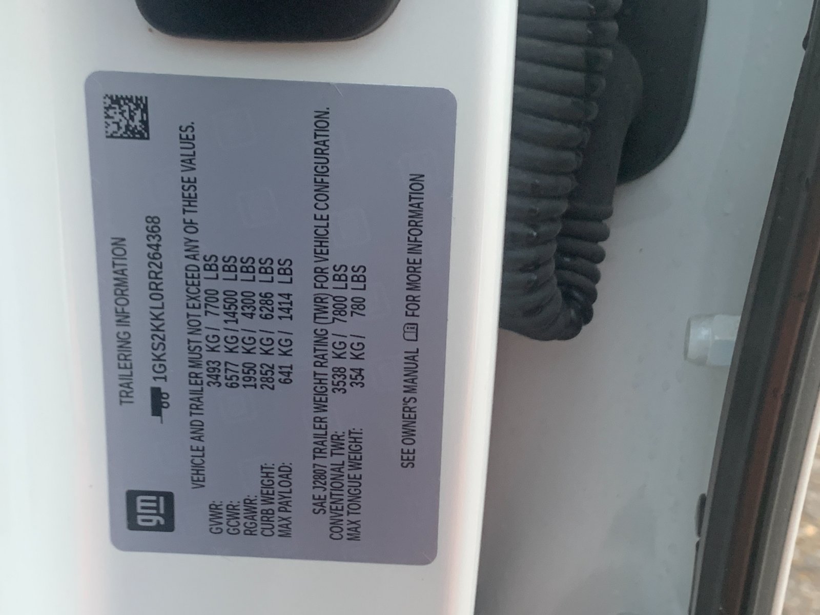 Used 2024 White GMC Denali Ultimate image 38