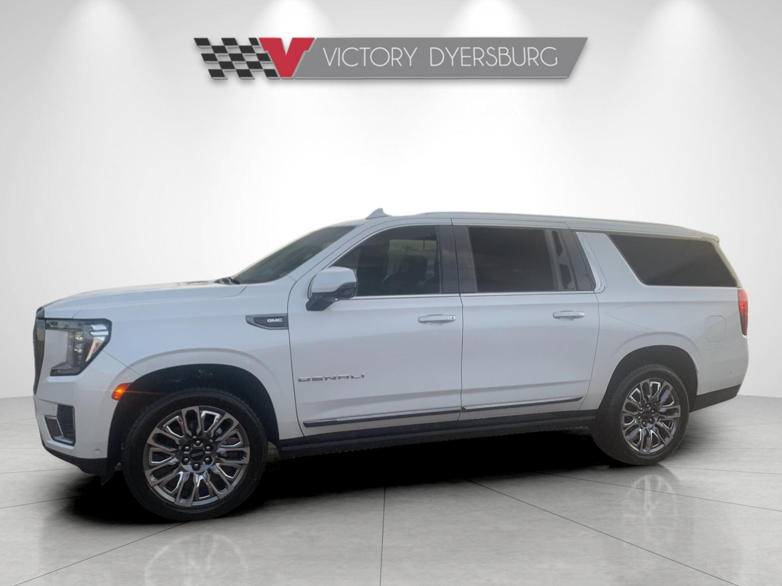 Used 2024 White GMC Denali Ultimate image 8