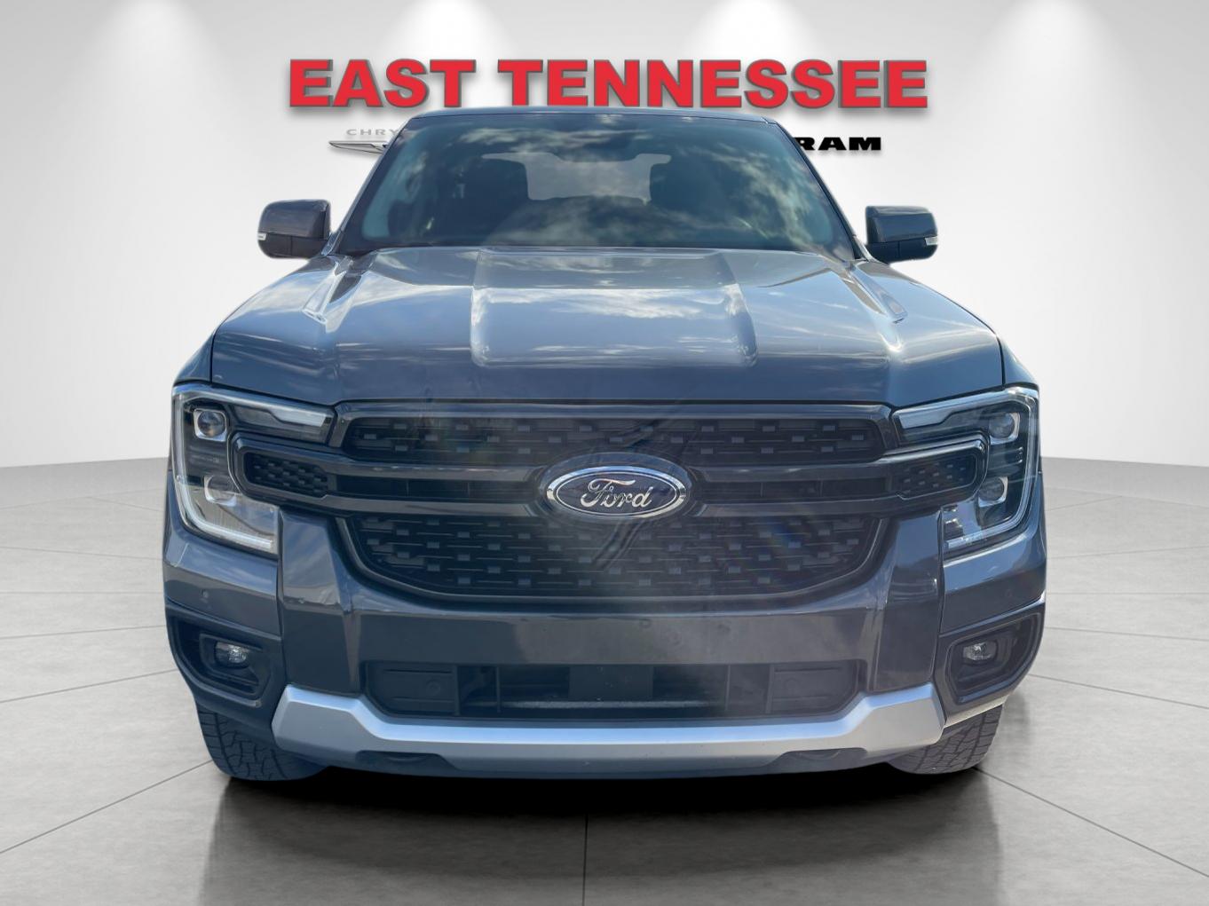 Used 2024 Gray Ford Lariat image 9