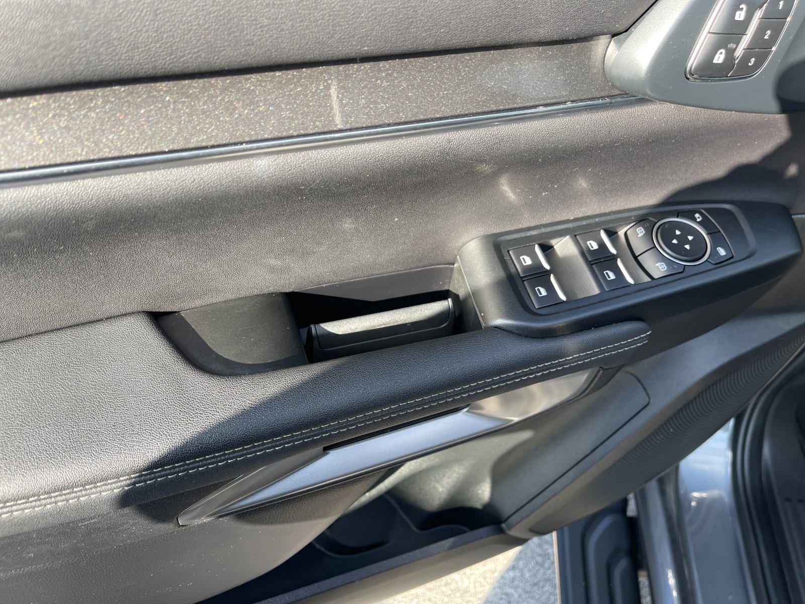 Used 2024 Gray Ford Lariat image 13