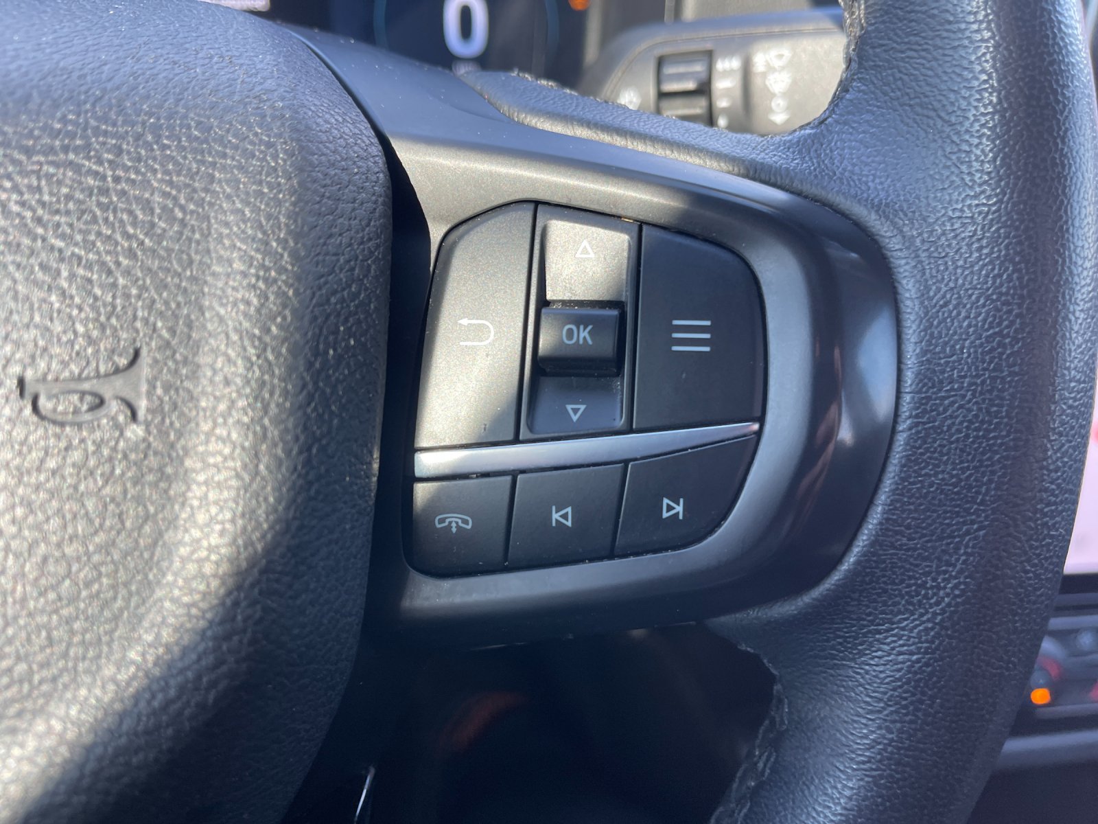 Used 2024 Gray Ford Lariat image 28