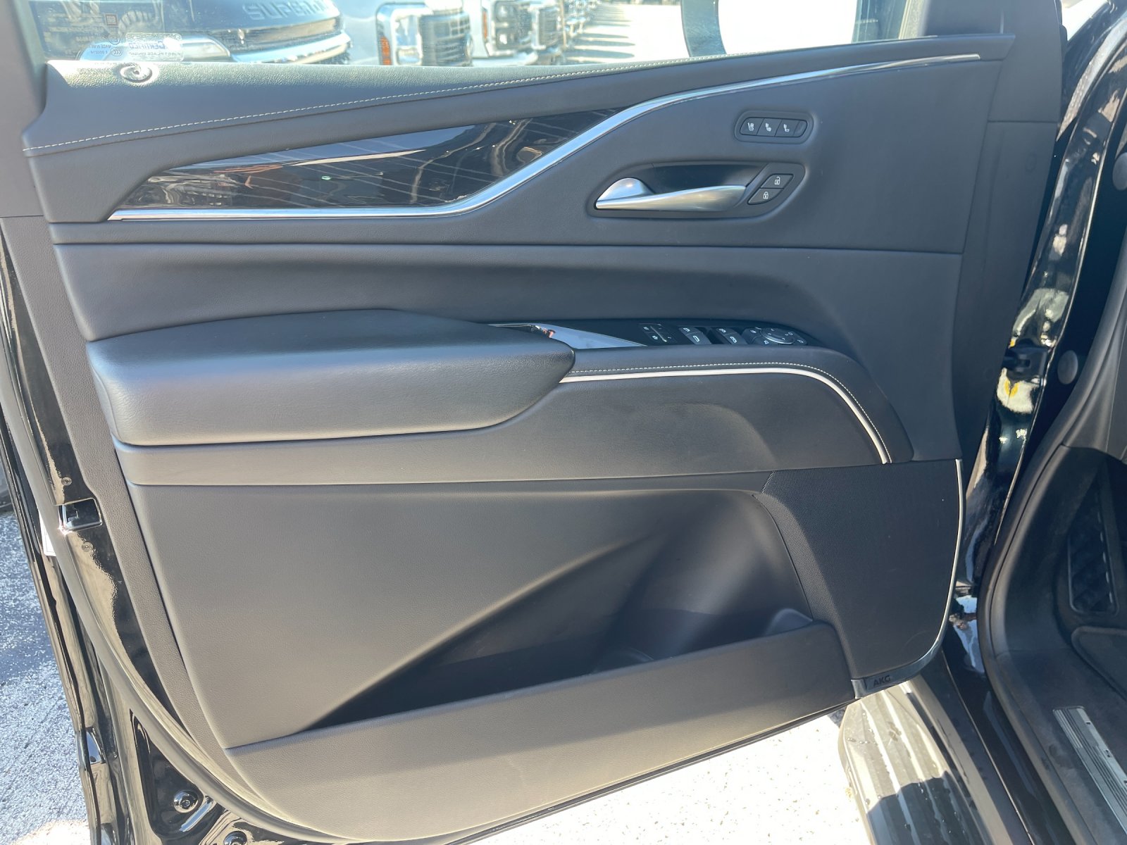 Used 2023 Black Cadillac Sport image 12