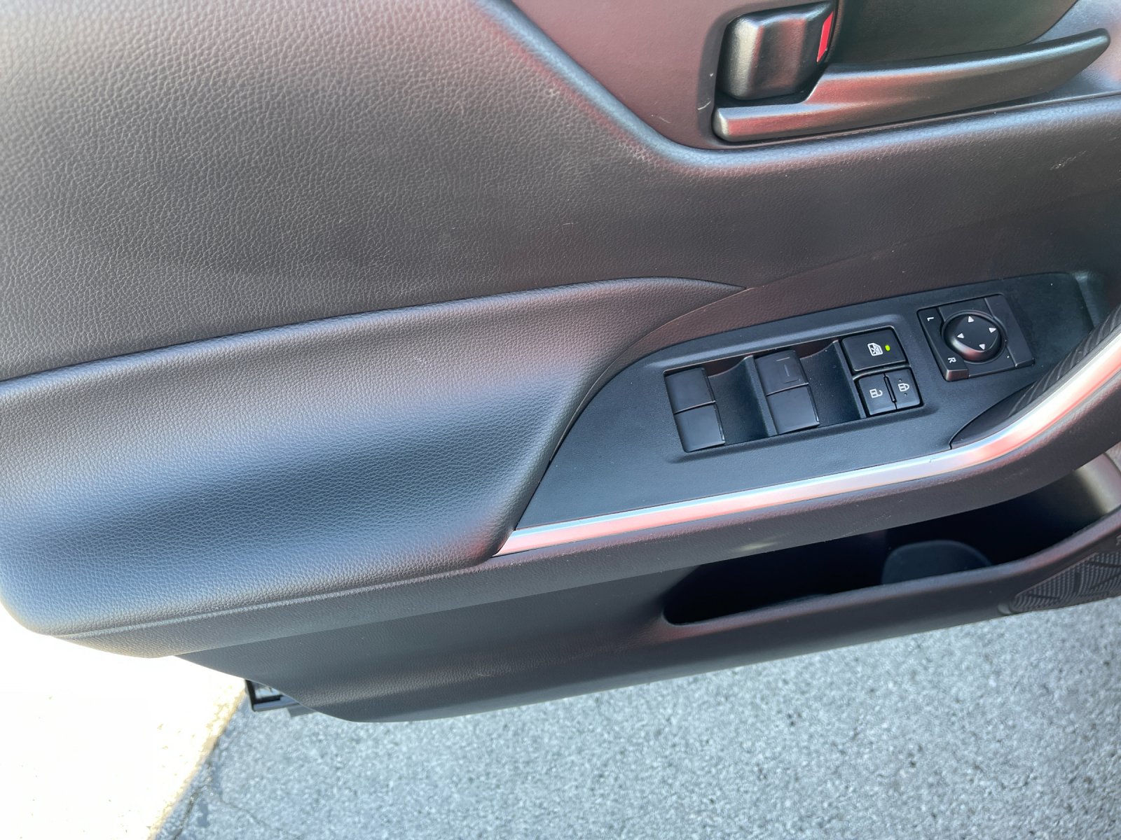 Used 2025 Gray Toyota LE image 13