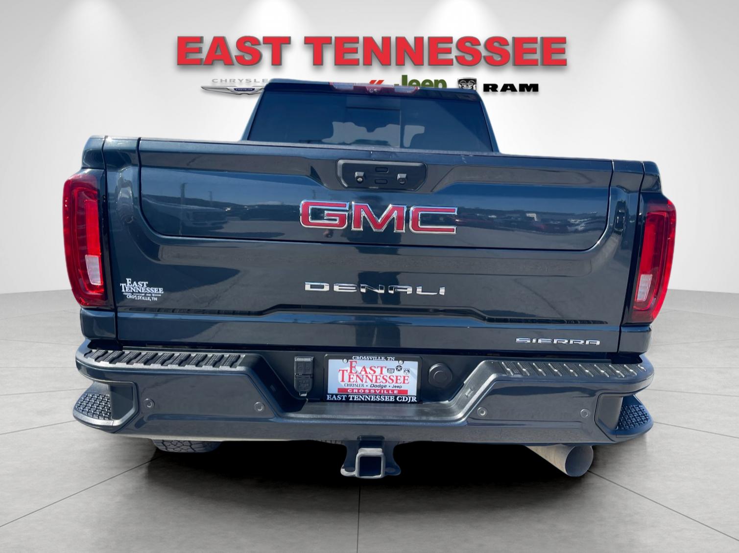 Used 2022 Green GMC Denali image 4