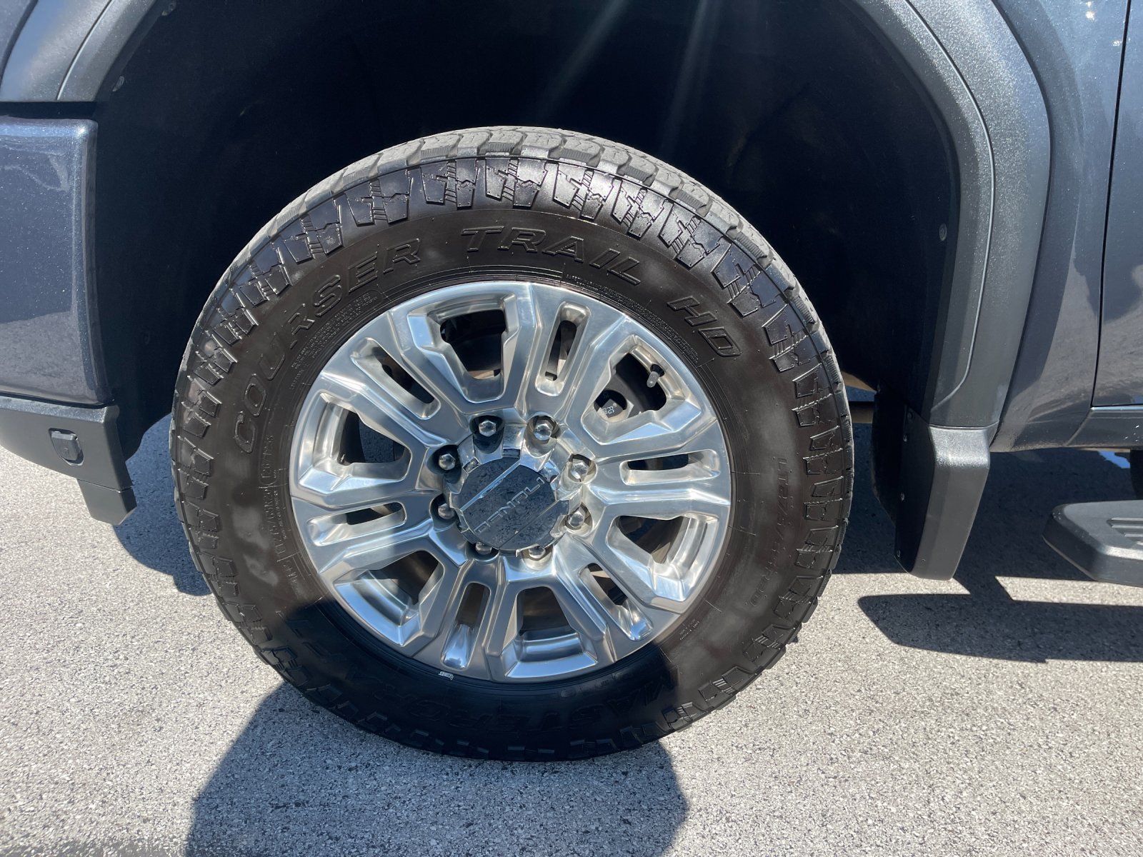 Used 2022 Green GMC Denali image 34