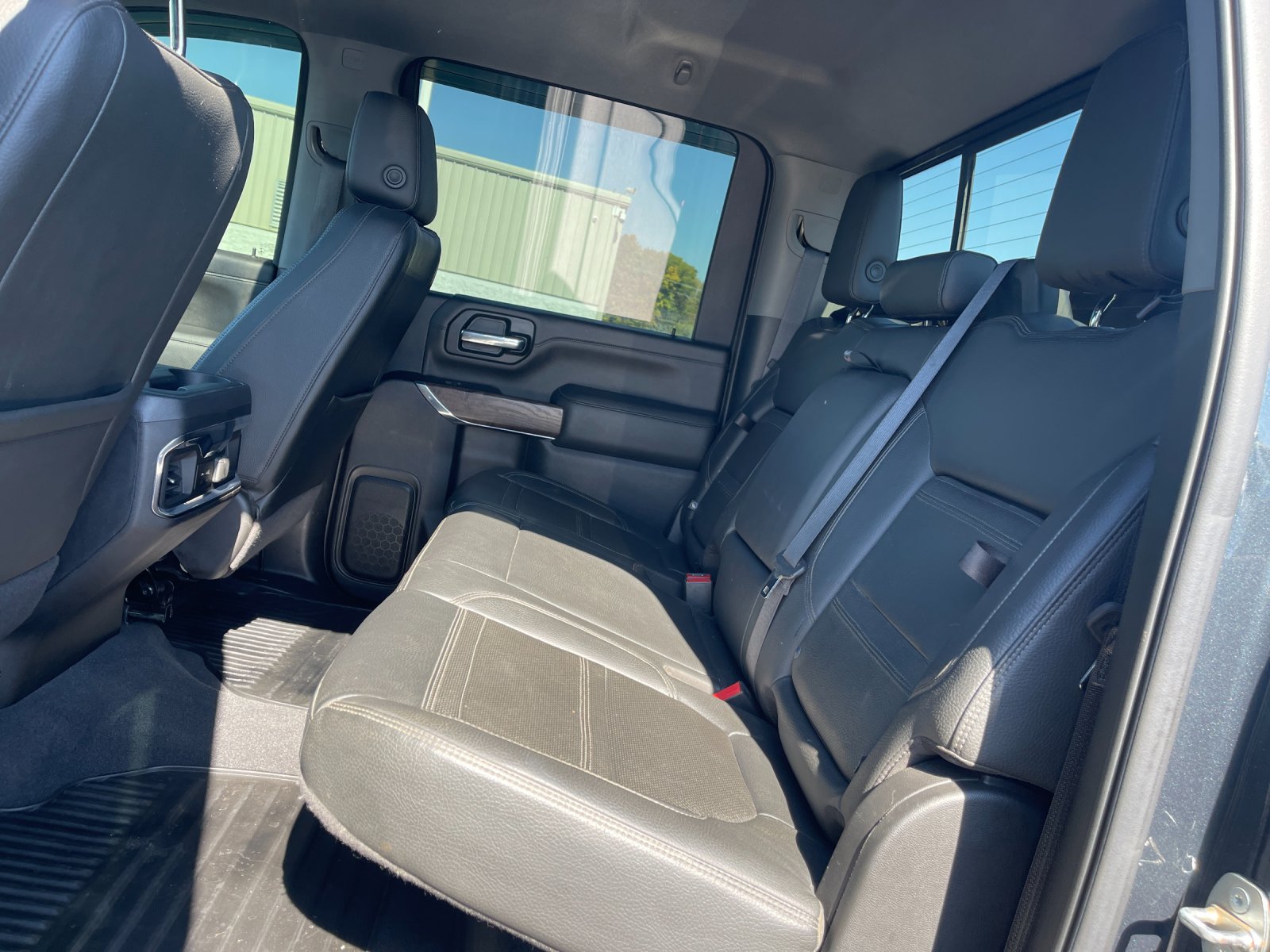 Used 2022 Green GMC Denali image 14