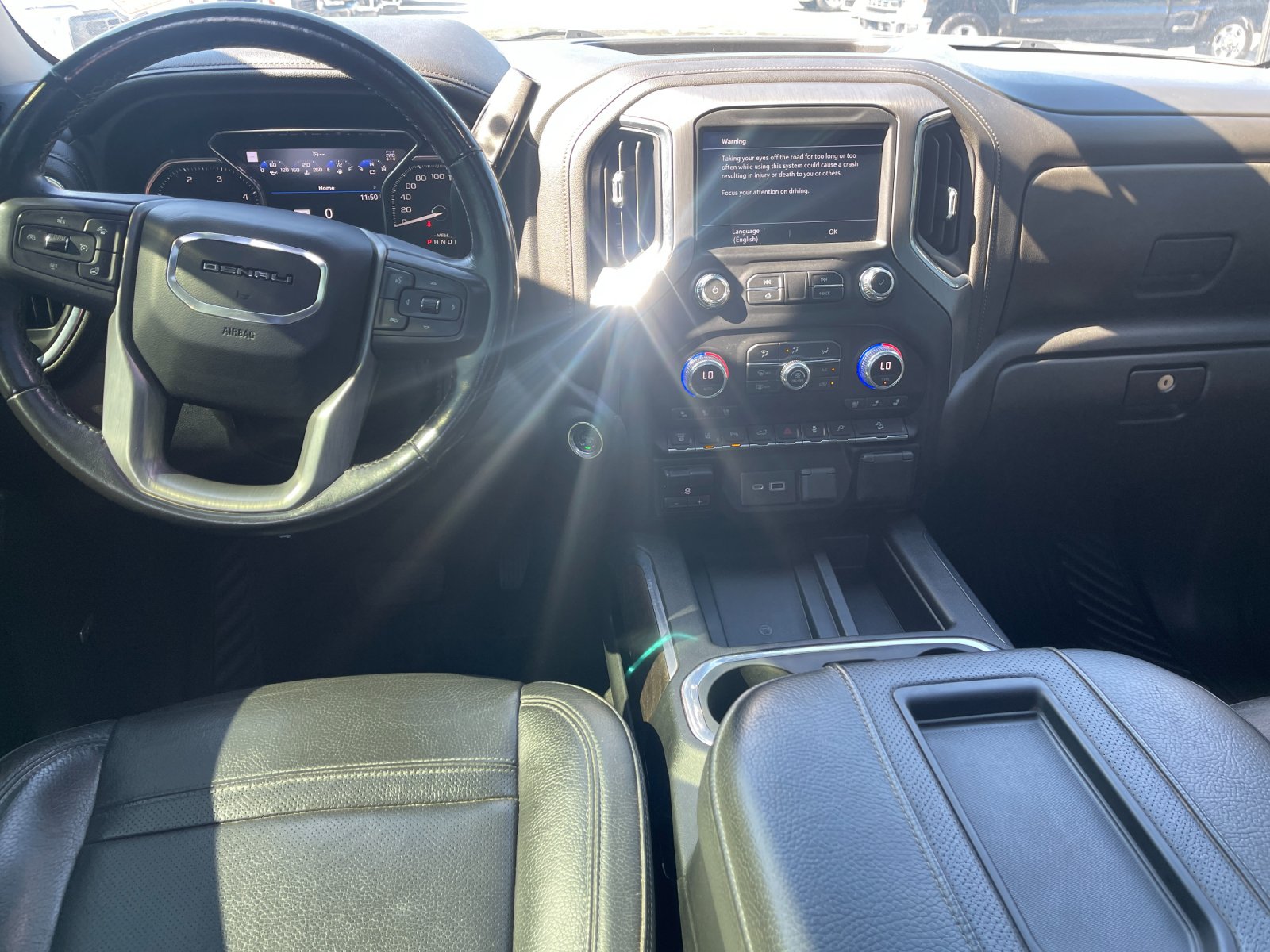 Used 2022 Green GMC Denali image 16