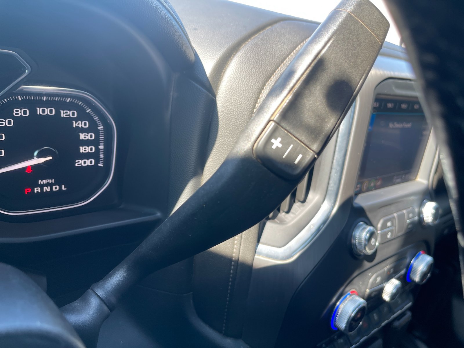 Used 2022 Green GMC Denali image 26