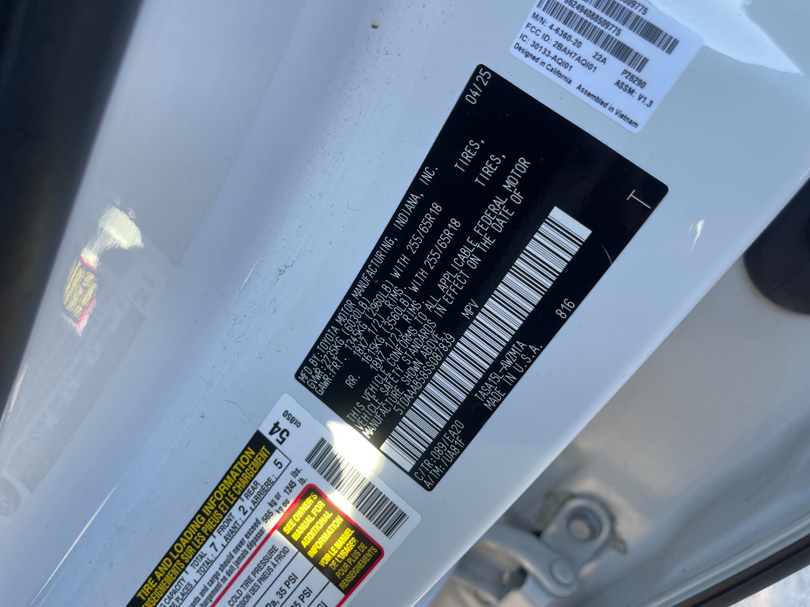 Used 2025 Beige Toyota XLE image 36