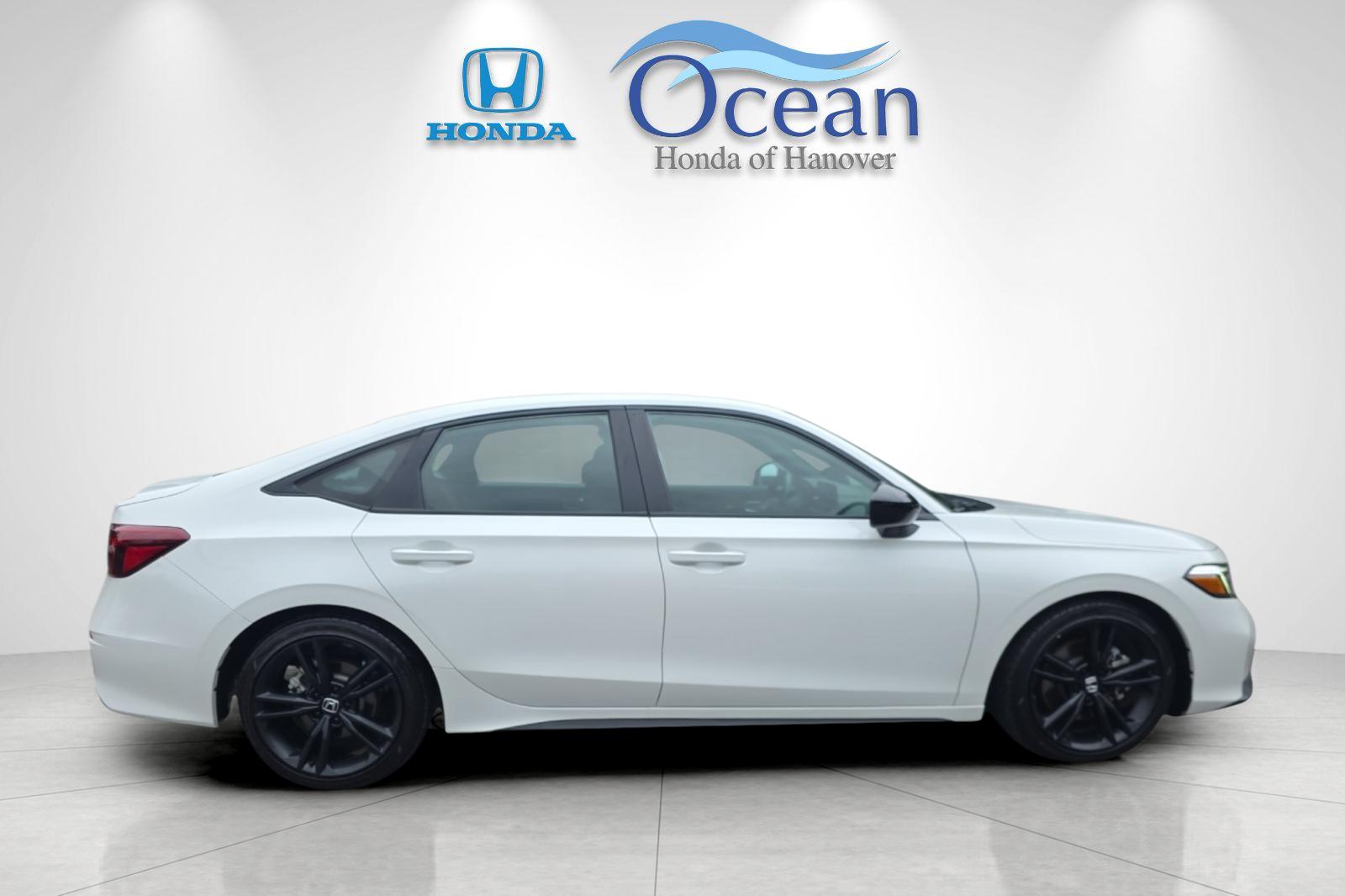 Used 2025 Platinum White Pearl Honda  image 2