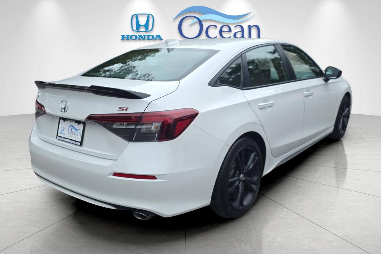 Used 2025 Platinum White Pearl Honda  image 3