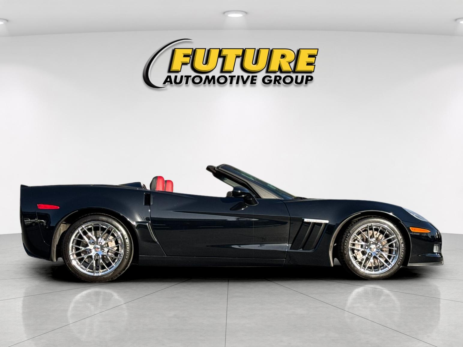Used 2013 Black Chevrolet Grand Sport image 3