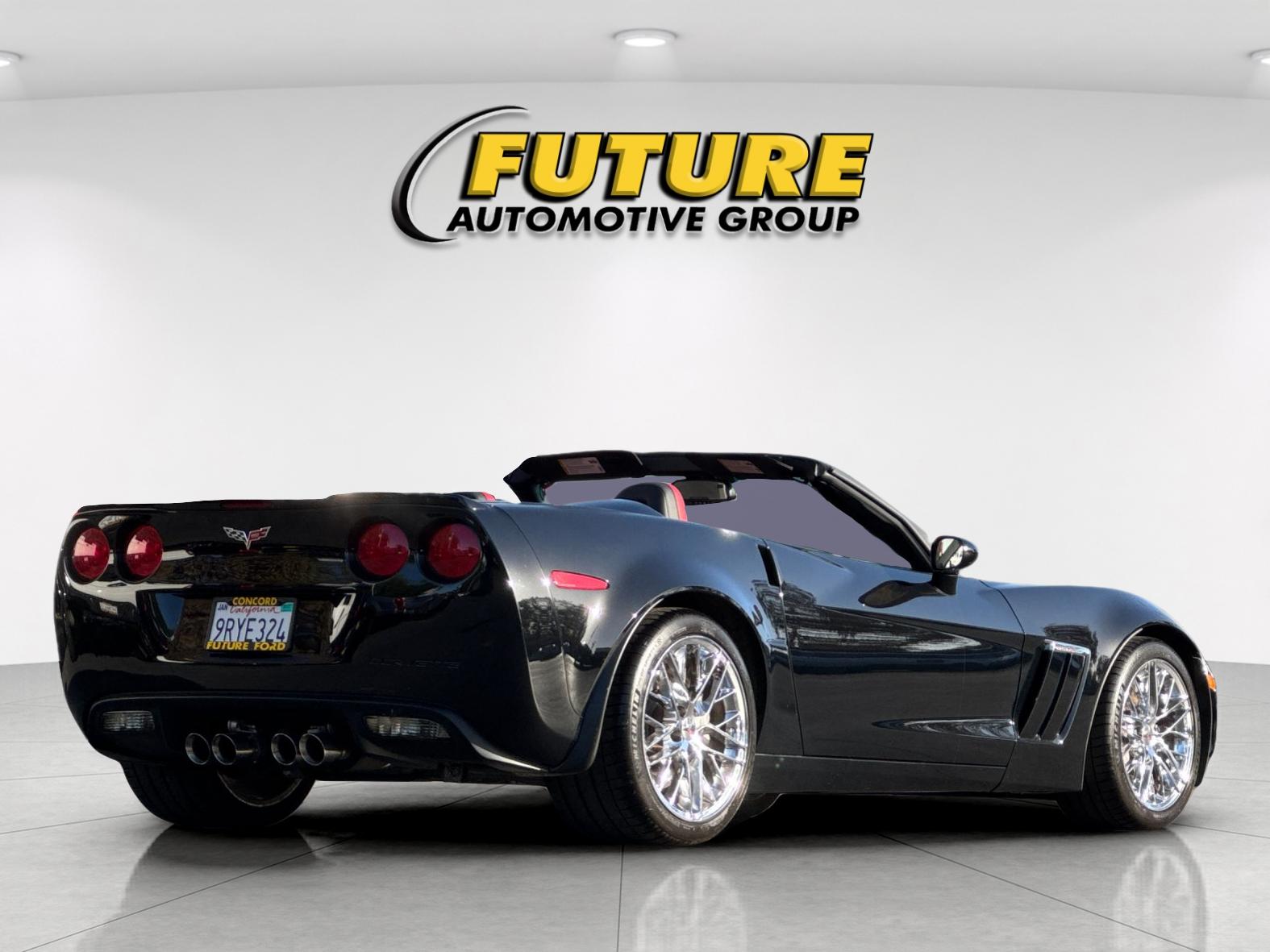 Used 2013 Black Chevrolet Grand Sport image 4