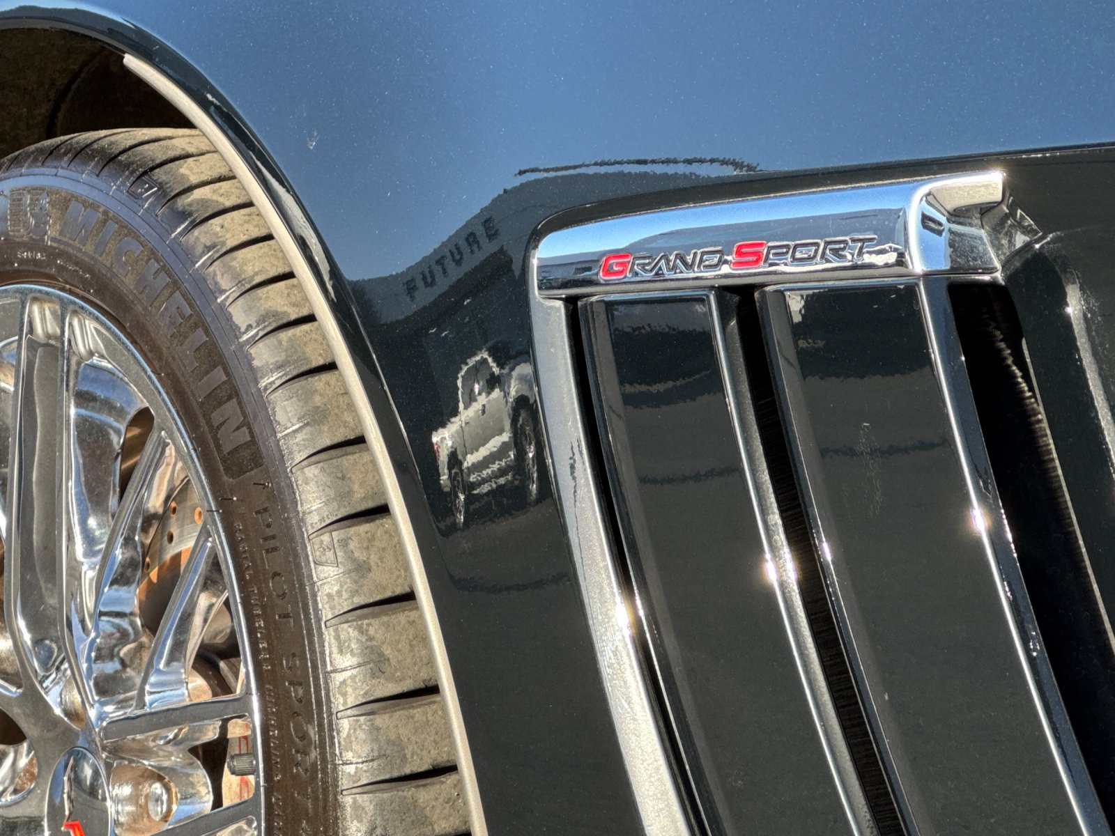 Used 2013 Black Chevrolet Grand Sport image 23
