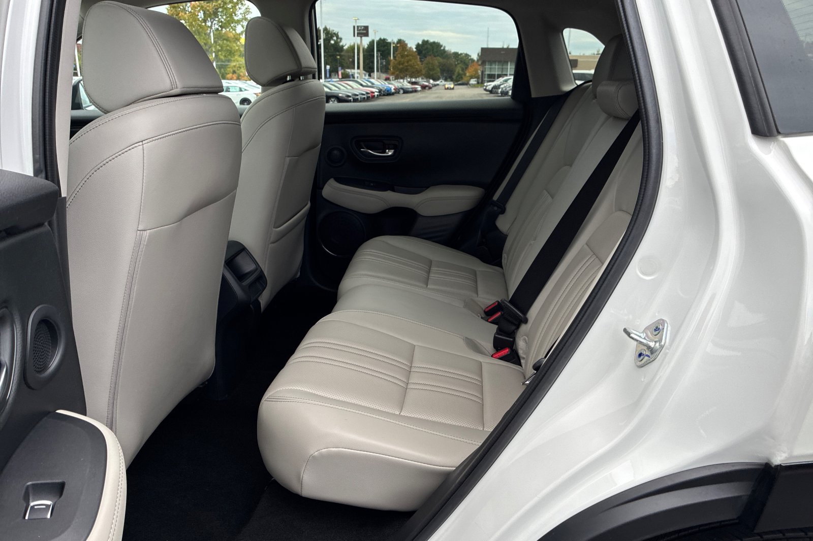 Used 2025 Platinum White Honda EX-L image 15