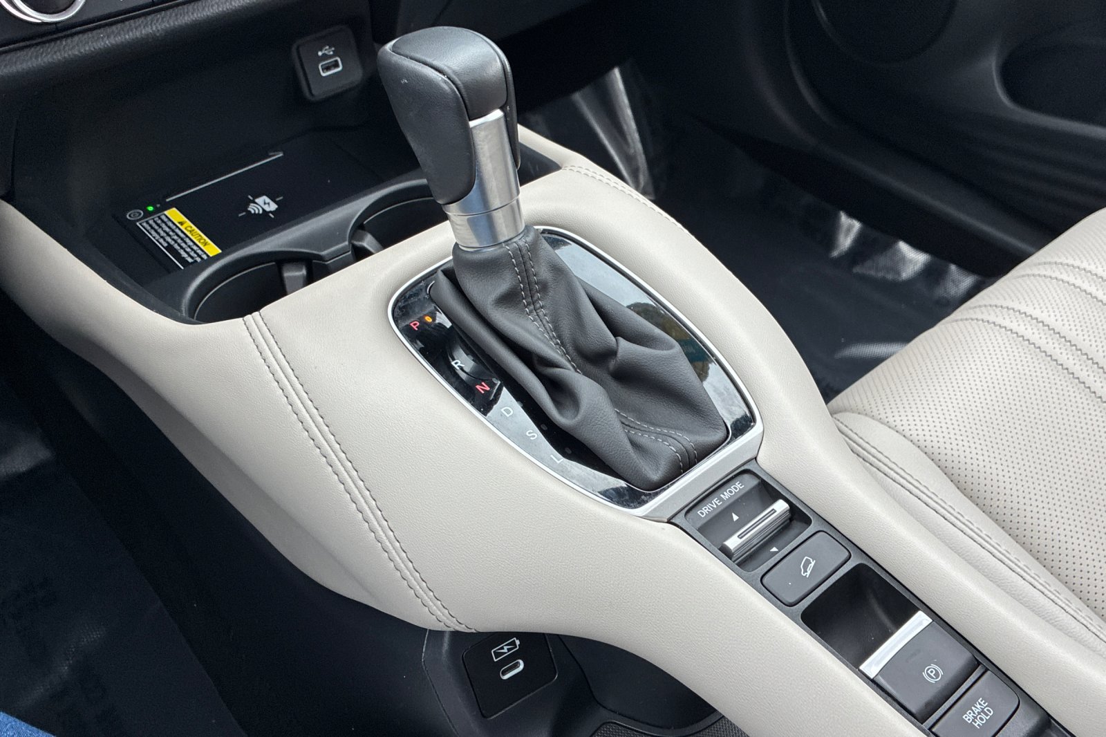 Used 2025 Platinum White Honda EX-L image 28