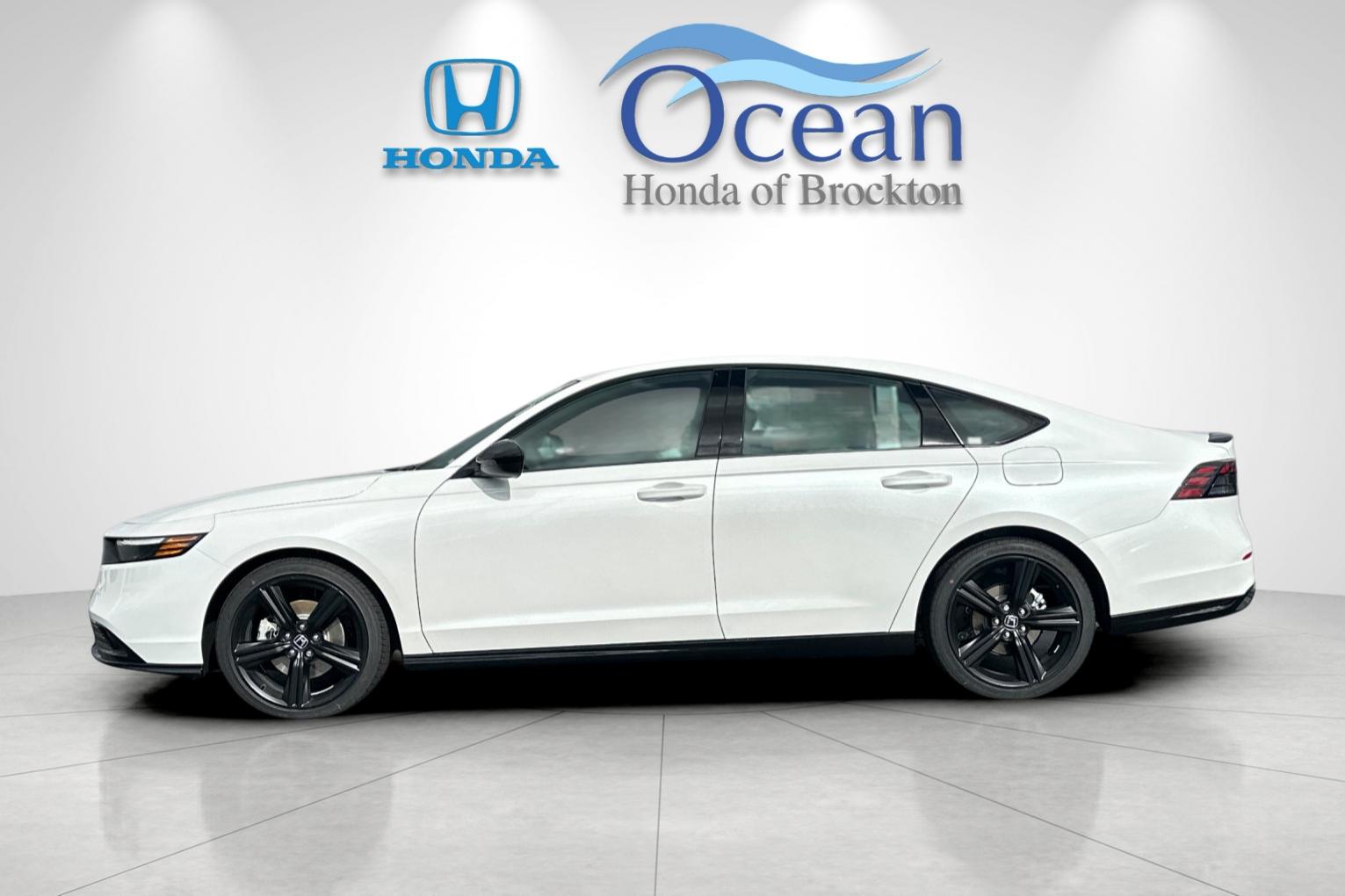 New 2026 Platinum White Pearl Honda Sport-L image 2