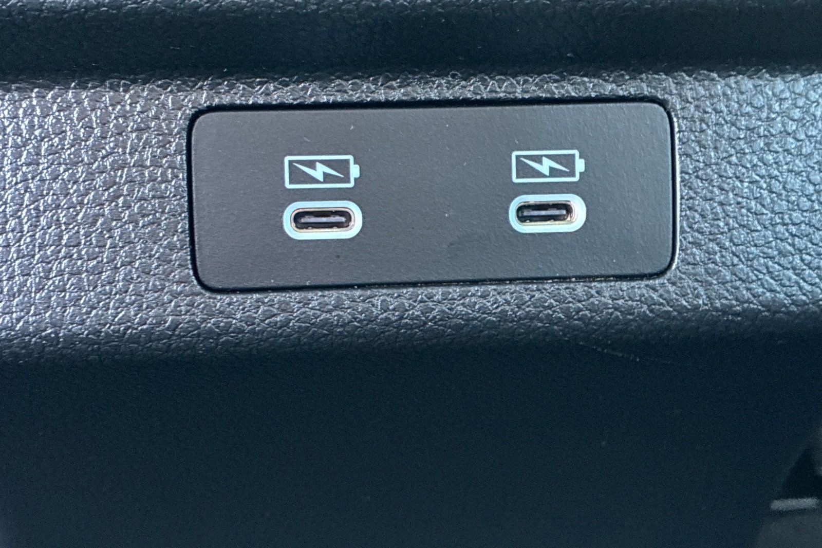 Used 2025 Solar Silver Metallic Honda SE image 19
