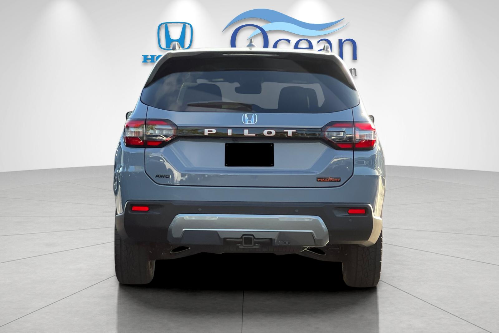 New 2026 Sonic Gray Pearl Honda TrailSport image 4