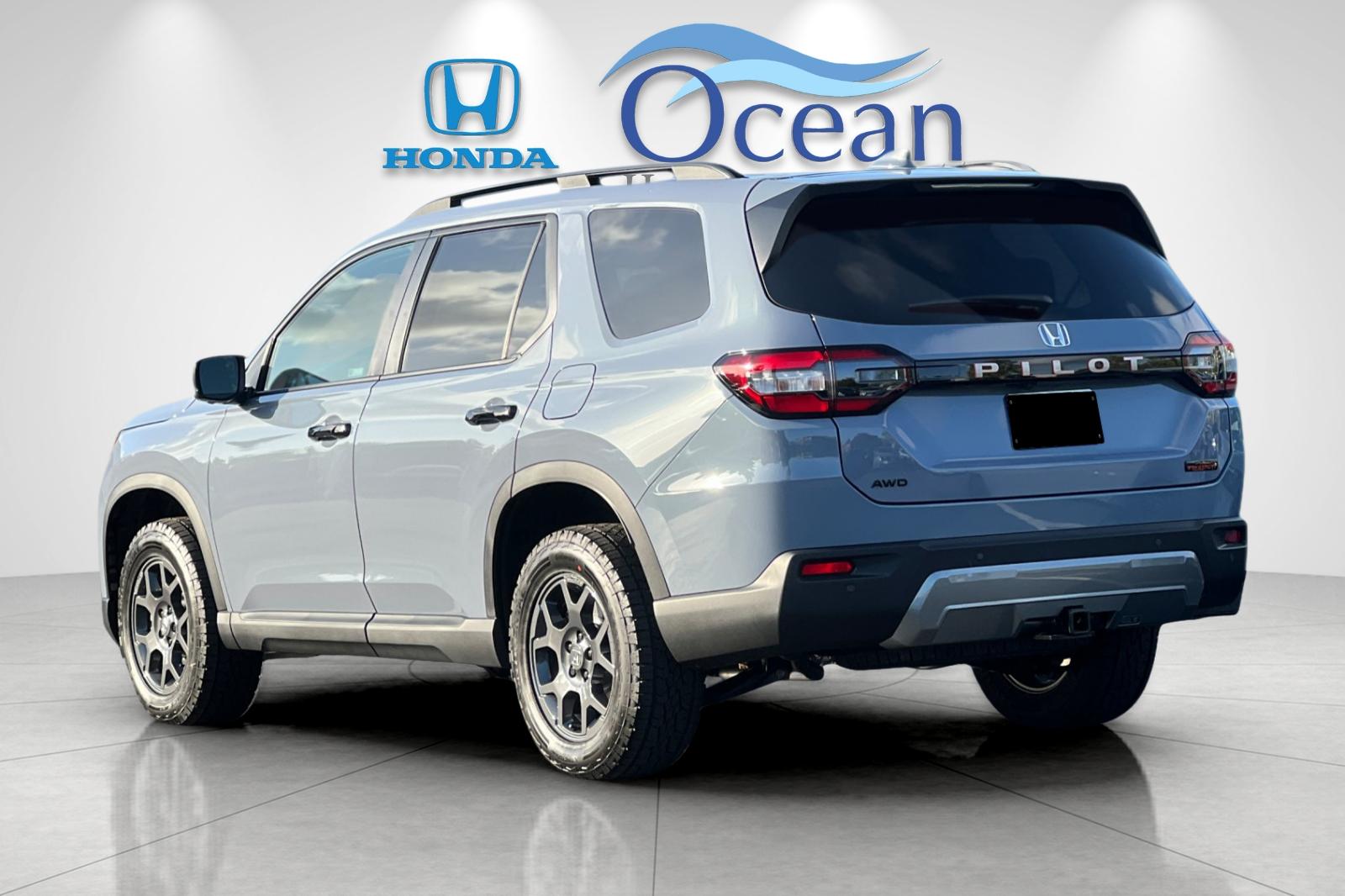 New 2026 Sonic Gray Pearl Honda TrailSport image 3