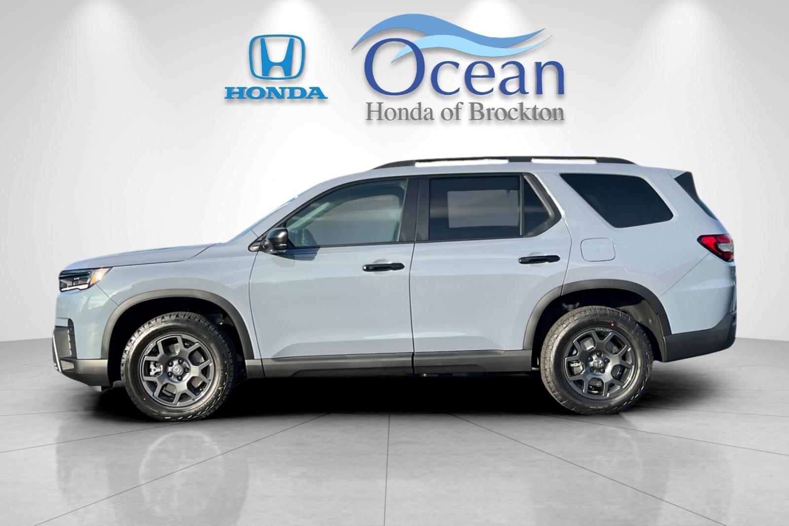 New 2026 Sonic Gray Pearl Honda TrailSport image 2