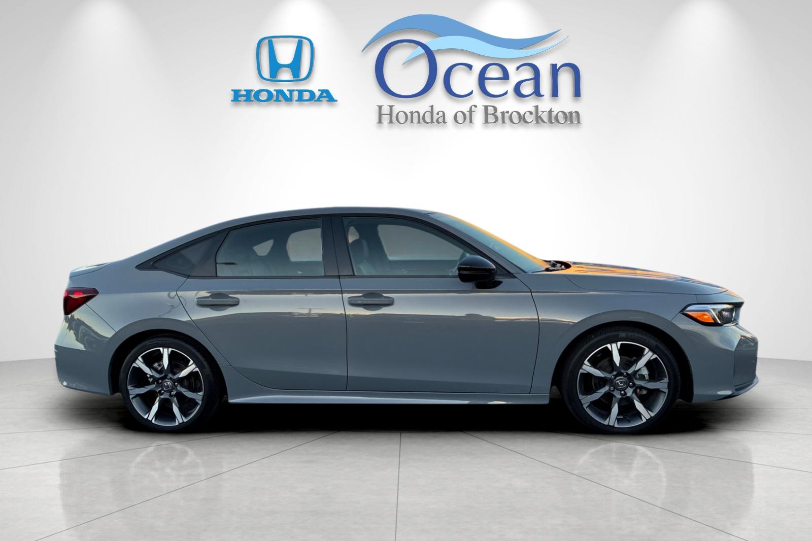 Used 2025 Urban Gray Pearl Honda Sport Touring image 2