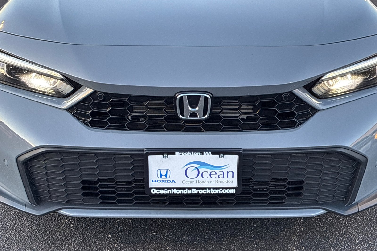 Used 2025 Urban Gray Pearl Honda Sport Touring image 45