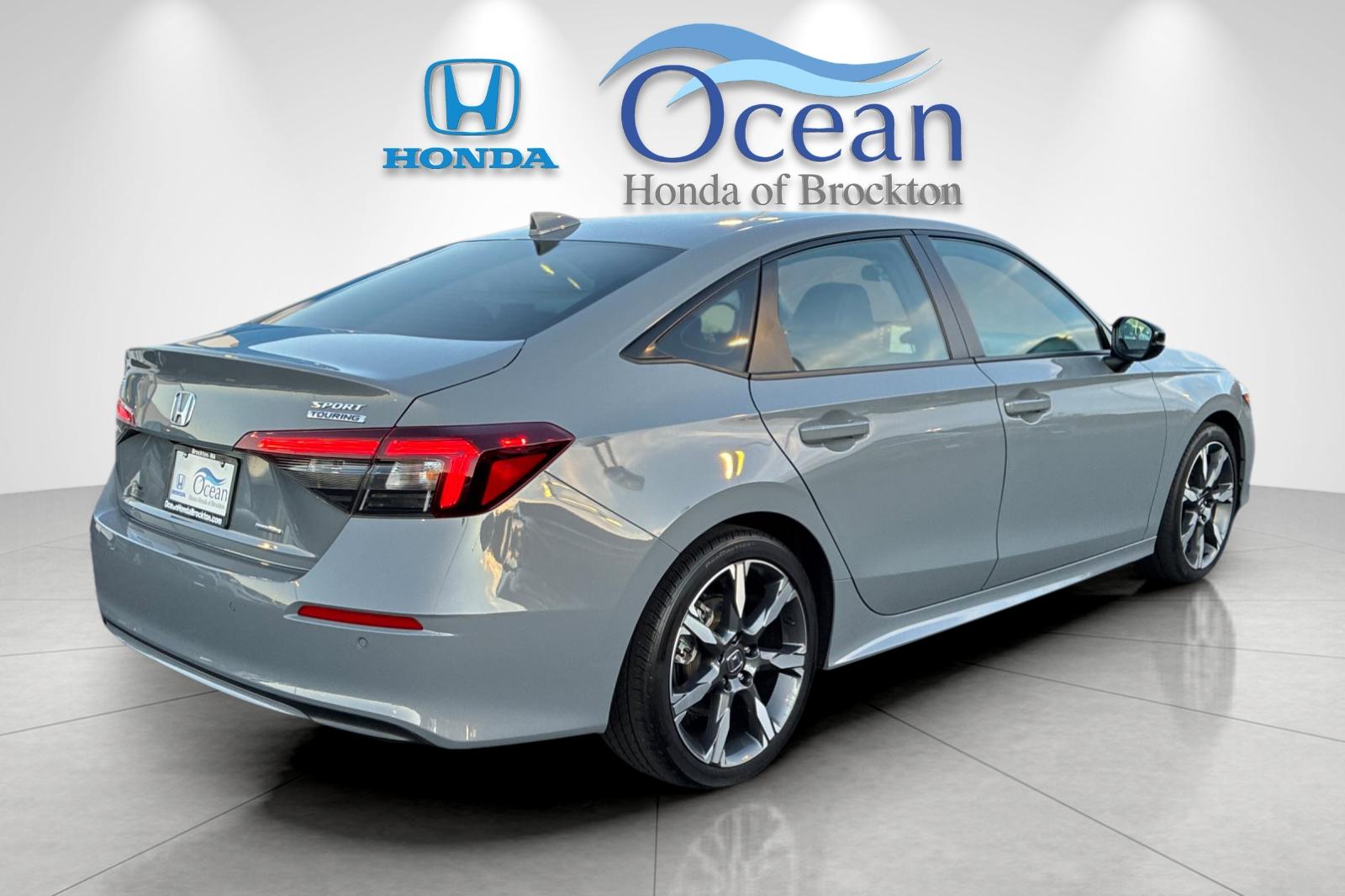Used 2025 Urban Gray Pearl Honda Sport Touring image 3