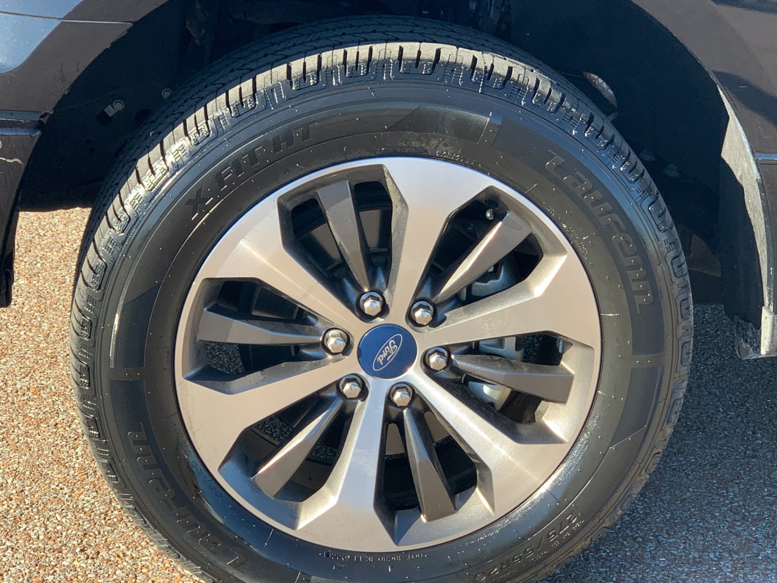 Used 2019 Black Ford XL image 33