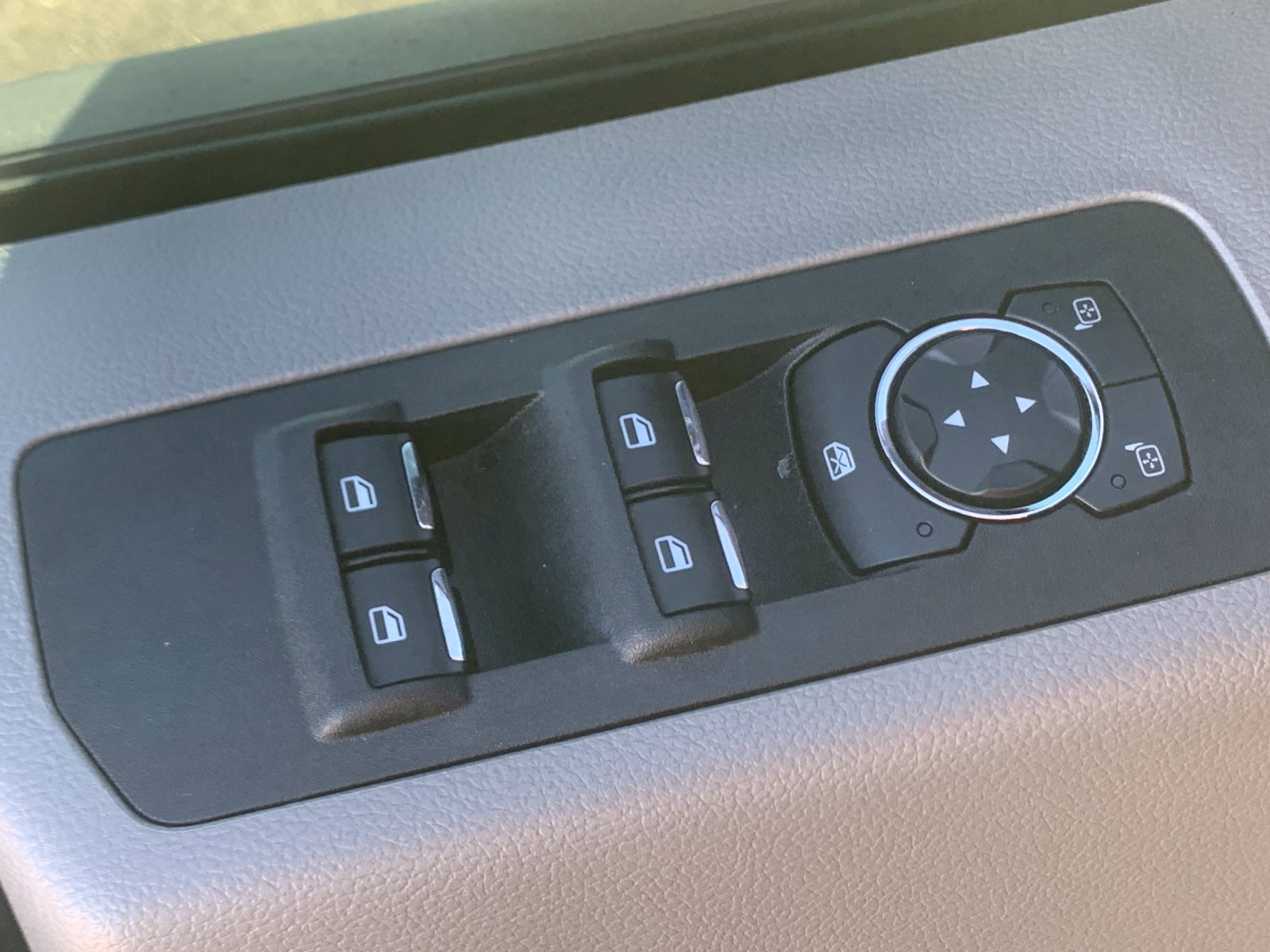 Used 2019 Black Ford XL image 14