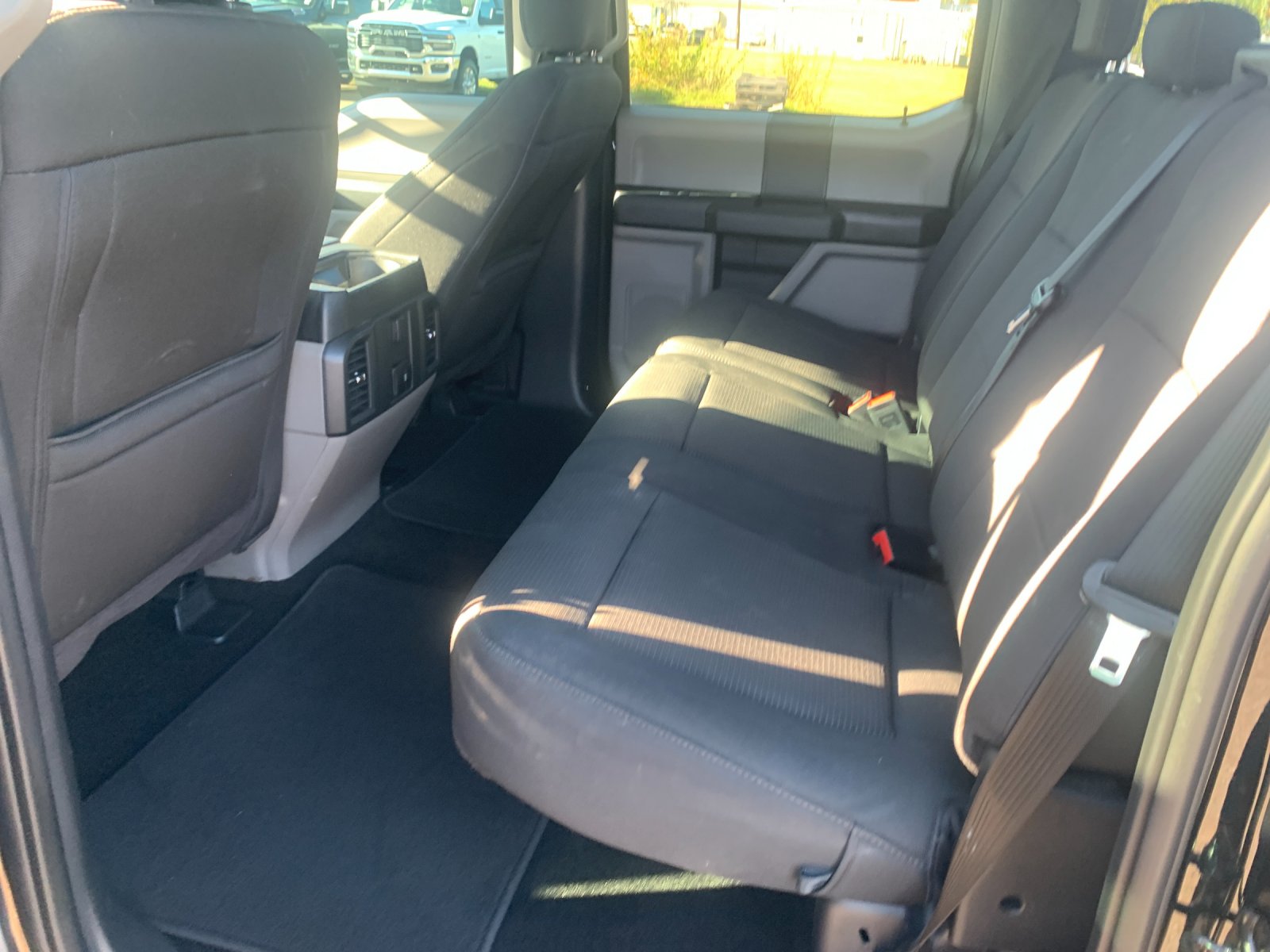 Used 2019 Black Ford XL image 15