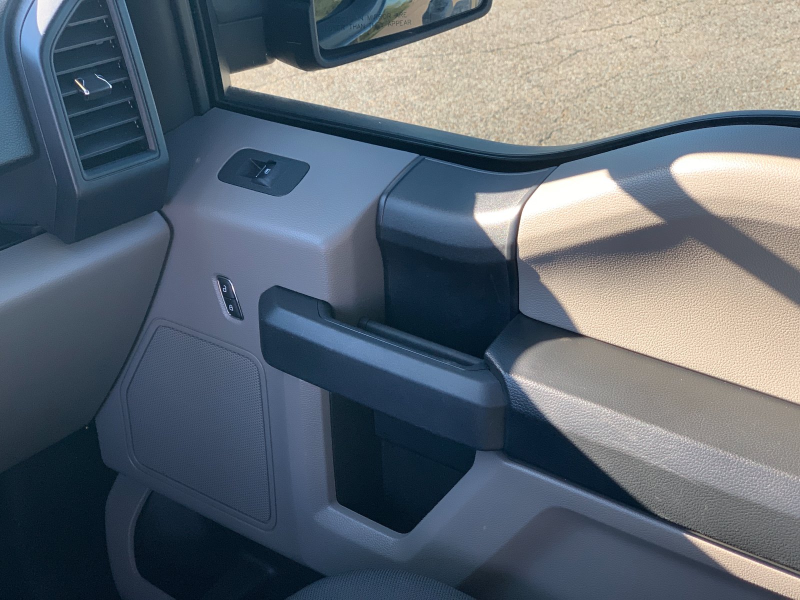 Used 2019 Black Ford XL image 19