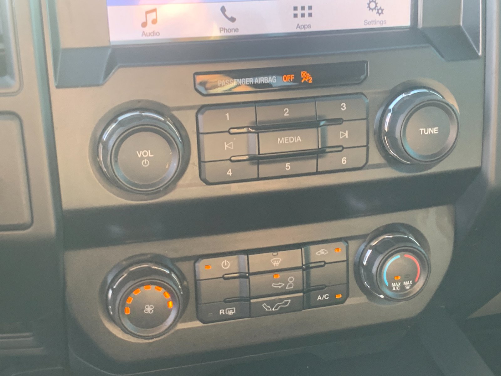 Used 2019 Black Ford XL image 24