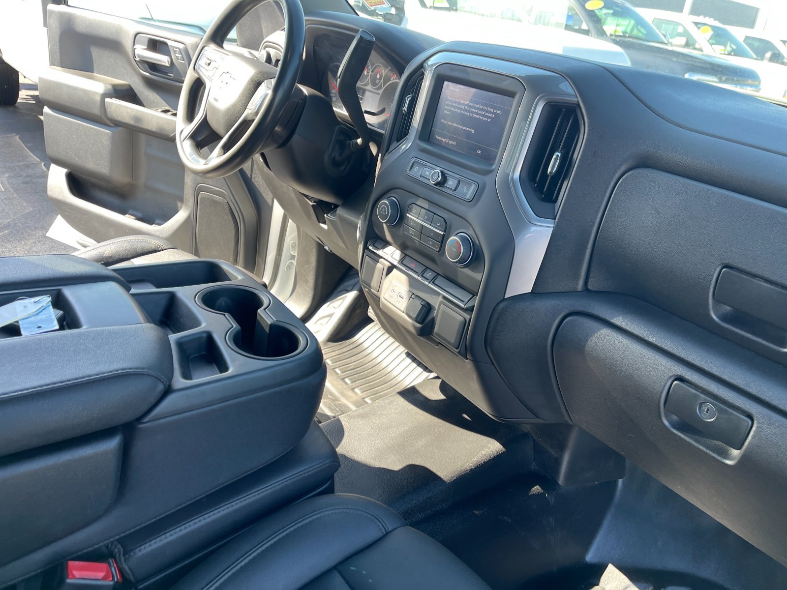 Used 2022 White Chevrolet WT image 17