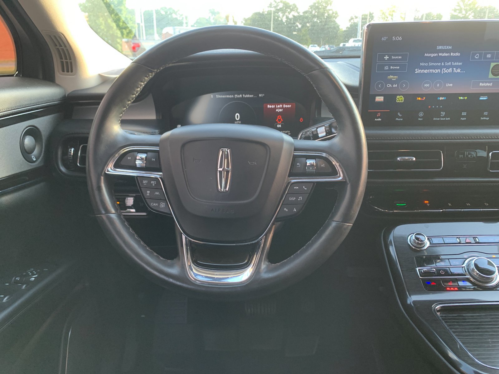 Used 2022 Silver Lincoln Reserve image 18