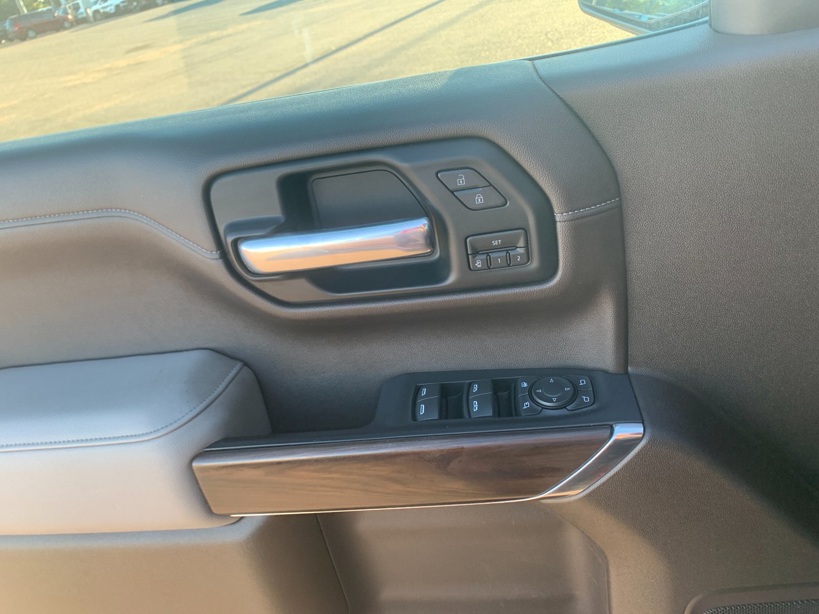Used 2021 Red GMC SLT image 13